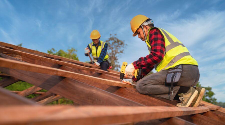 Expert new roof installation services in Wolcott, IN